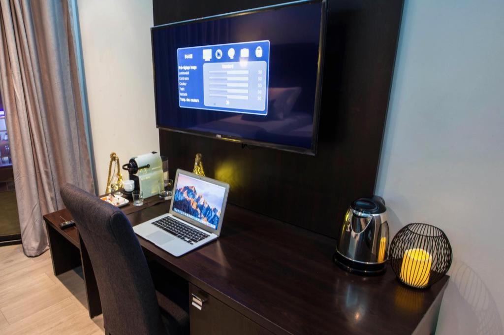 Calypso Hotel Aïn el Turk Ngoại thất bức ảnh