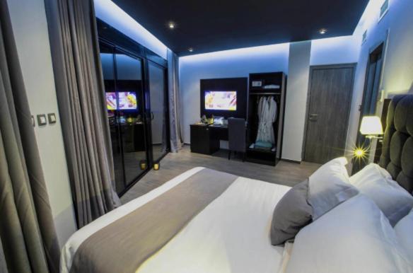 Calypso Hotel Aïn el Turk Ngoại thất bức ảnh