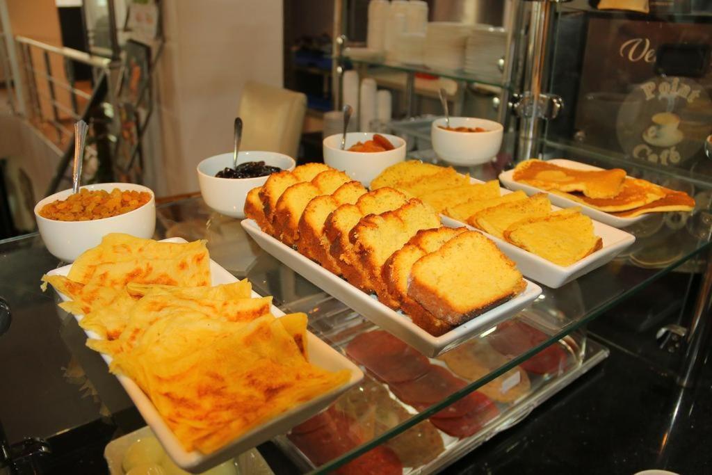 Calypso Hotel Aïn el Turk Ngoại thất bức ảnh