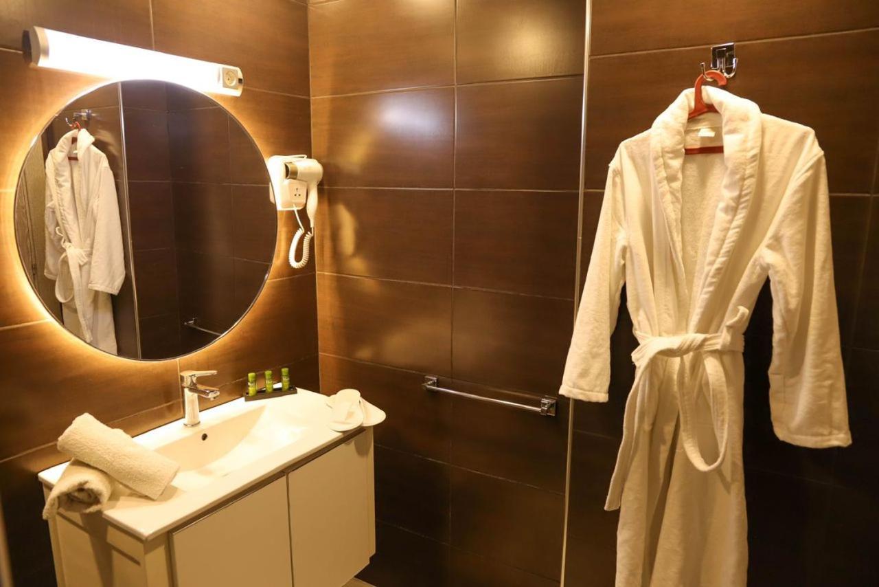 Calypso Hotel Aïn el Turk Ngoại thất bức ảnh